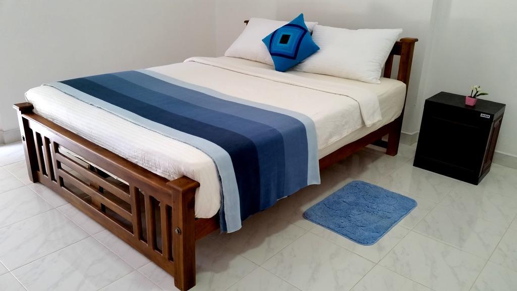 Radha Tourist Home Polonnaruwa Esterno foto