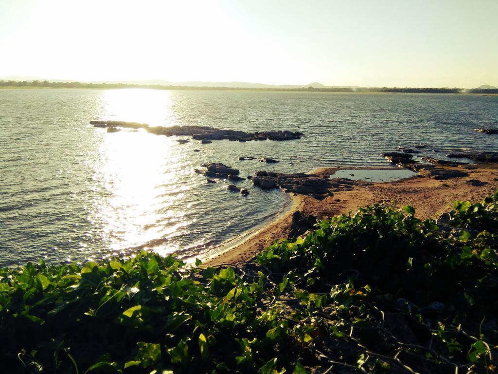 Radha Tourist Home Polonnaruwa Esterno foto